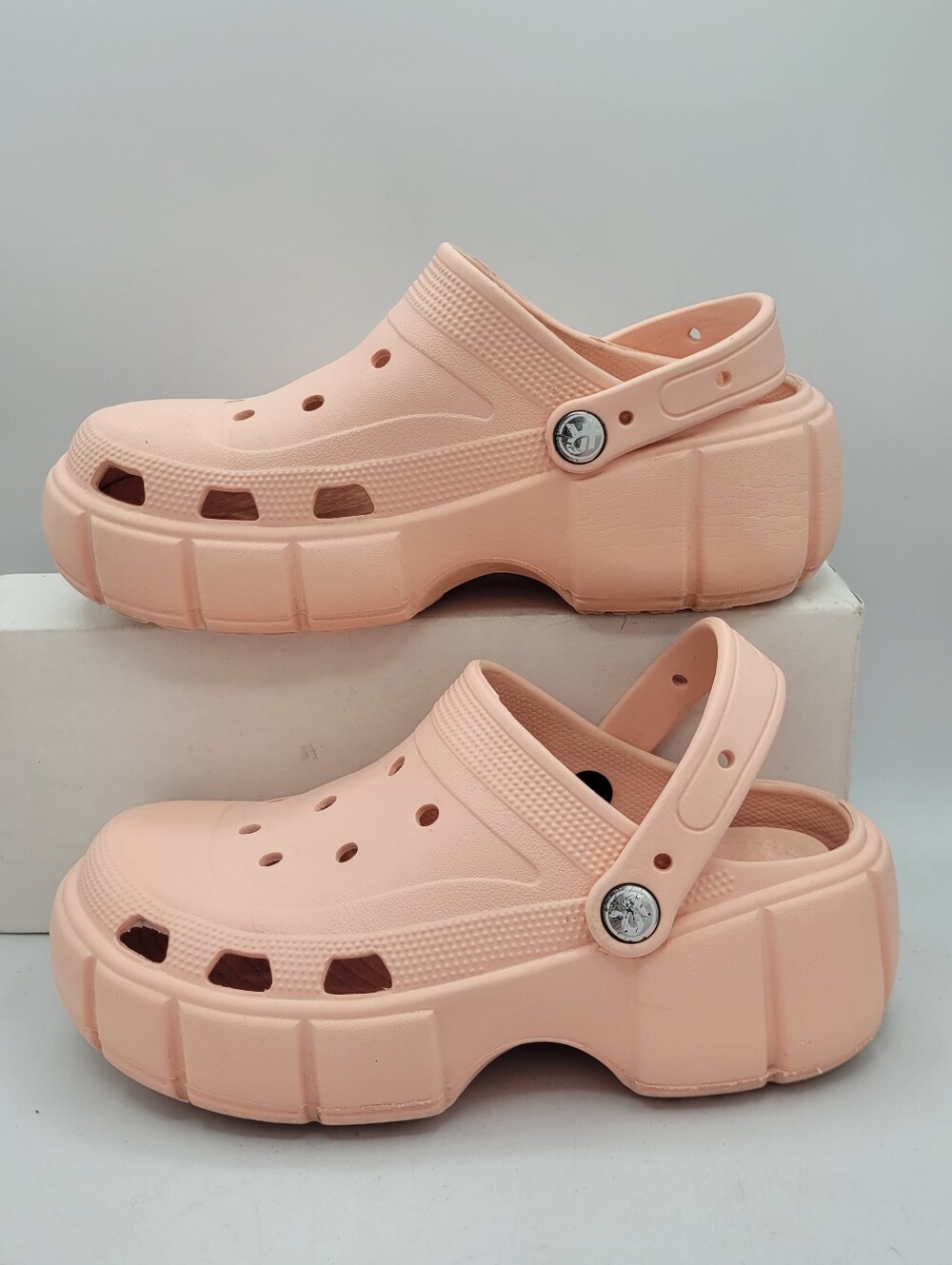 Chunky Platform Clogs Size 7 - Picture 3 of 16